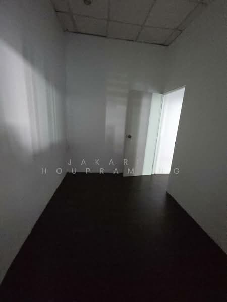 ให้เช่า - บางกะปิ, กรุงเทพ