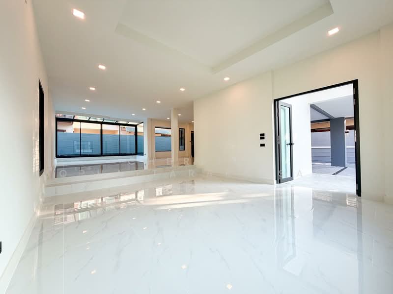 Laddarom Pinklao-Kanchanapisek, Nonthaburi, Kanchanaphisek Road, Bang Muang, Bang Yai, Nonthaburi, 4 Bedrooms, 220 sqm, Single Detached House For Sale, by Cherlin  Lophattarakulsart, 500246734 - DDproperty.com