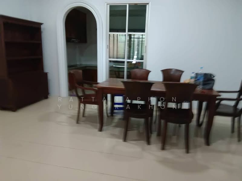 Baan Klang Muang Rama9-Srinakarin, Bangkok, Srinakarin Road, Suan Luang, Suan Luang, Bangkok, 3 Bedrooms, 280 sqm, Townhouse For Rent, by Rattanaphon Yungprakhon, 500246739 - DDproperty.com