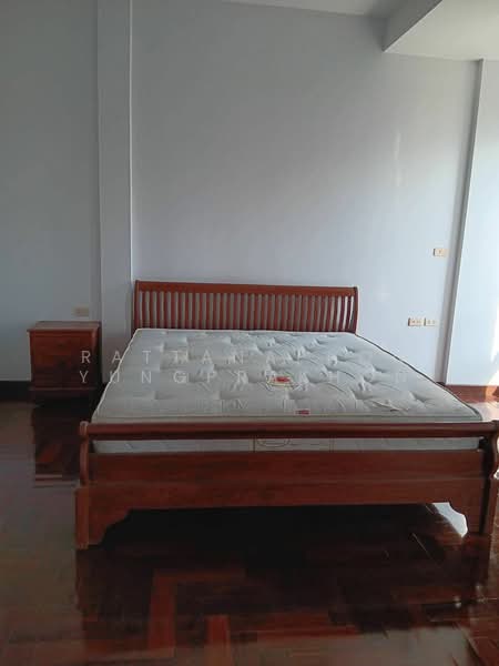 Baan Klang Muang Rama9-Srinakarin, Bangkok, Srinakarin Road, Suan Luang, Suan Luang, Bangkok, 3 Bedrooms, 280 sqm, Townhouse For Rent, by Rattanaphon Yungprakhon, 500246739 - DDproperty.com