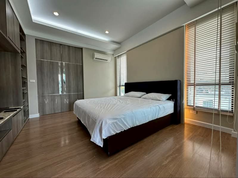 Bless Town Sukhumvit 50, Bangkok, Sukhumvit 50 Road, Phra Kanong, Khlong Toei, Bangkok, 3 Bedrooms, 300 sqm, Townhouse For Rent, by Vinai  Wattana, 500246769 - DDproperty.com