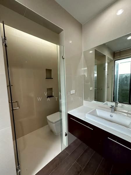 Bless Town Sukhumvit 50, Bangkok, Sukhumvit 50 Road, Phra Kanong, Khlong Toei, Bangkok, 3 Bedrooms, 300 sqm, Townhouse For Rent, by Vinai  Wattana, 500246769 - DDproperty.com