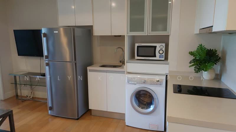 Collezio Sathorn-Pipat, Bangkok, 41 Soi Pipat 1 Silom Road, Silom, Bang Rak, Bangkok, 1 Bedroom, 44 sqm, Condo For Sale, by Natlyn Kongsapook, 500246774 - DDproperty.com