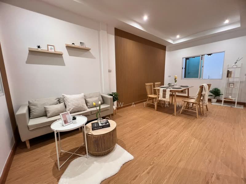 ทาวน์เฮ้าส์ 3-ห้องนอน, กรุงเทพ, บางขุนศรี, บางกอกน้อย, กรุงเทพ, 90 ตร.ม., ทาวน์เฮ้าส์ ขาย, โดย Vinai Wattana, 500246784 - DDproperty.com