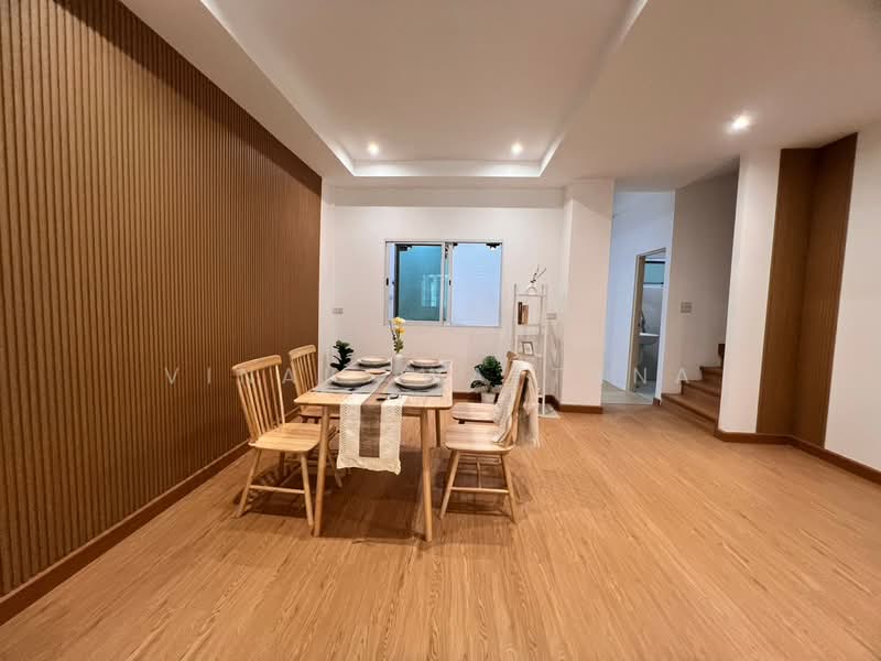 3-BR Townhouse, Bangkok, Bang Khun Sri, Bangkok Noi, Bangkok, 3 Bedrooms, 90 sqm, Townhouse For Sale, by Vinai  Wattana, 500246784 - DDproperty.com