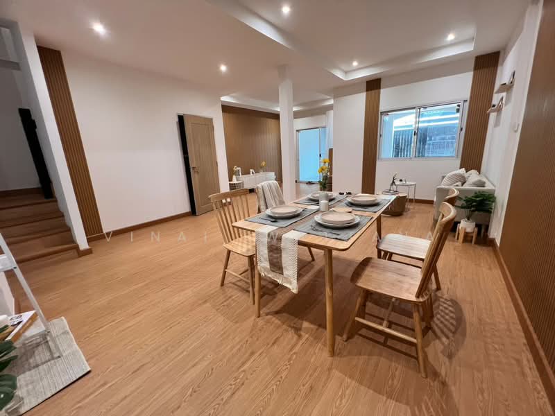 3-BR Townhouse, Bangkok, Bang Khun Sri, Bangkok Noi, Bangkok, 3 Bedrooms, 90 sqm, Townhouse For Sale, by Vinai  Wattana, 500246784 - DDproperty.com