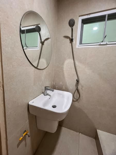 3-BR Townhouse, Bangkok, Bang Khun Sri, Bangkok Noi, Bangkok, 3 Bedrooms, 90 sqm, Townhouse For Sale, by Vinai  Wattana, 500246784 - DDproperty.com