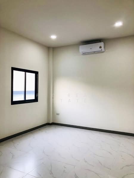 3 Bedroom House for Sale in East Pattaya, Chon Buri (Pattaya), Bang Lamung, Bang Lamung (Pattaya), Chon Buri (Pattaya), 3 Bedrooms, 125 sqm, Single Detached House For Sale, by PLC real estate, 500246849 - DDproperty.com