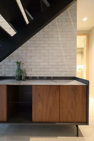 The Lofts Silom, Bangkok, Pramuan Road, Silom, Bang Rak, Bangkok, 2 Bedrooms, 68 sqm, Condo For Rent, by Natlyn Kongsapook, 500246854 - DDproperty.com