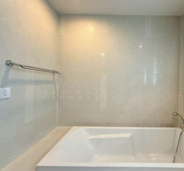 Quattro by Sansiri, Bangkok, 134 Thong Lo 4 Alley, Khlong Tan Nua, Watthana, Bangkok, 1 Bedroom, 55 sqm, Condo For Rent, by Rattanaphon Yungprakhon, 500246860 - DDproperty.com