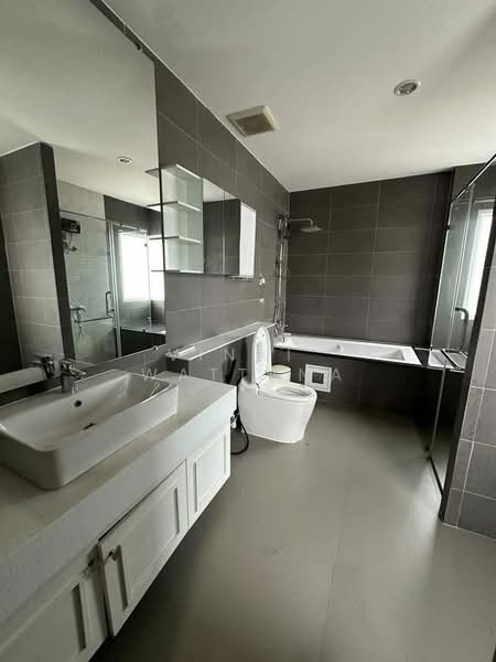 undefined, Bangkok, Saen Sab, Min Buri, Bangkok, 4 Bedrooms, 445 sqm, Single Detached House For Sale, by Vinai  Wattana, 500246863 - DDproperty.com