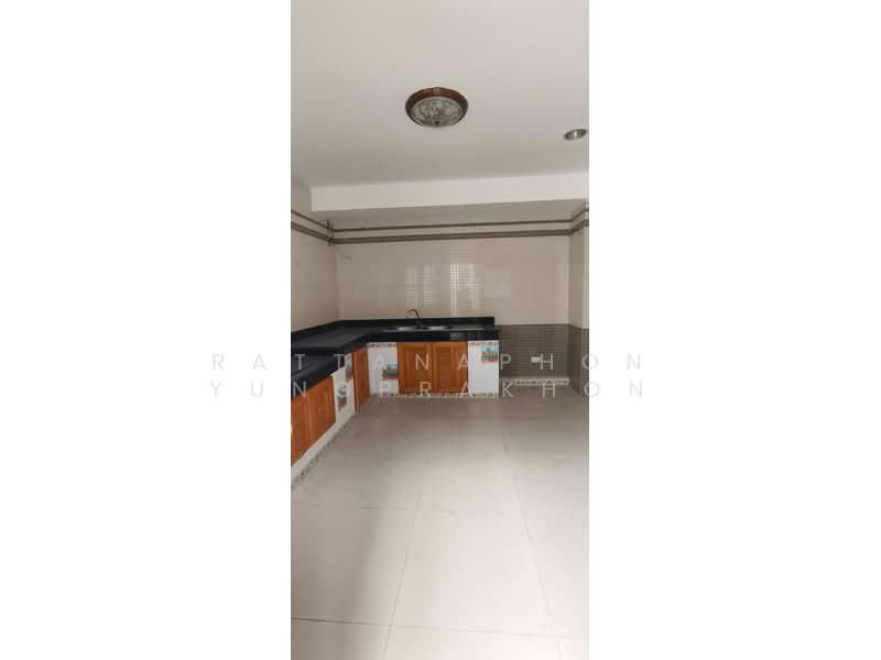 บ้าน 4-ห้องนอน, กรุงเทพ, แสนแสบ, มีนบุรี, กรุงเทพ, 250 ตร.ม., บ้านเดี่ยว ให้เช่า, โดย Rattanaphon Yungprakhon, 500246879 - DDproperty.com