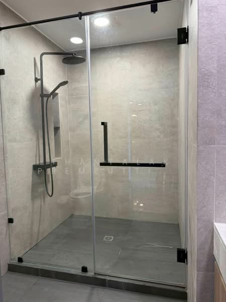 The Rajdamri, Bangkok, Ratchadamri Road, Lumphini, Pathum Wan, Bangkok, 1 Bedroom, 68 sqm, Condo For Rent, by Thanyalak Premputtiphan, 500246911 - DDproperty.com