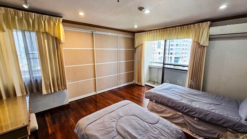 Baan Suanpetch, Bangkok, 18 Soi Sukhumvit 39, Khlong Tan Nua, Watthana, Bangkok, 2 Bedrooms, 136 sqm, Condo For Rent, by Vinai Wattana, 500246912 - DDproperty.com