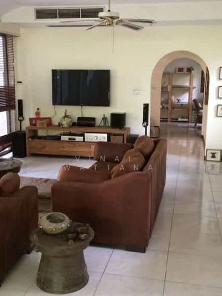3-BR House, Bangkok, Bang Chak, Phra Khanong, Bangkok, 3 Bedrooms, 300 sqm, Single Detached House For Rent, by Vinai Wattana, 500246953 - DDproperty.com