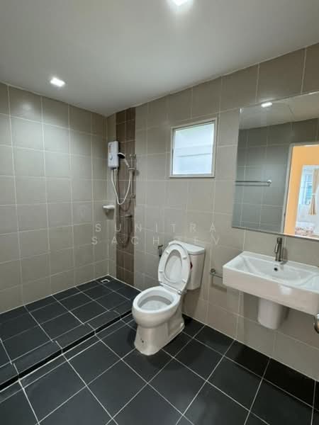 Habitown Nest : ฮาบิทาวน์ เนสท์, กรุงเทพ, ถนนวงแหวนรอบนอกกรุงเทพมหานครฝั่งใต้, ท่าข้าม, บางขุนเทียน, กรุงเทพ, 109 ตร.ม., ทาวน์เฮ้าส์ ให้เช่า, โดย Sunitra Sachdev, 500246956 - DDproperty.com