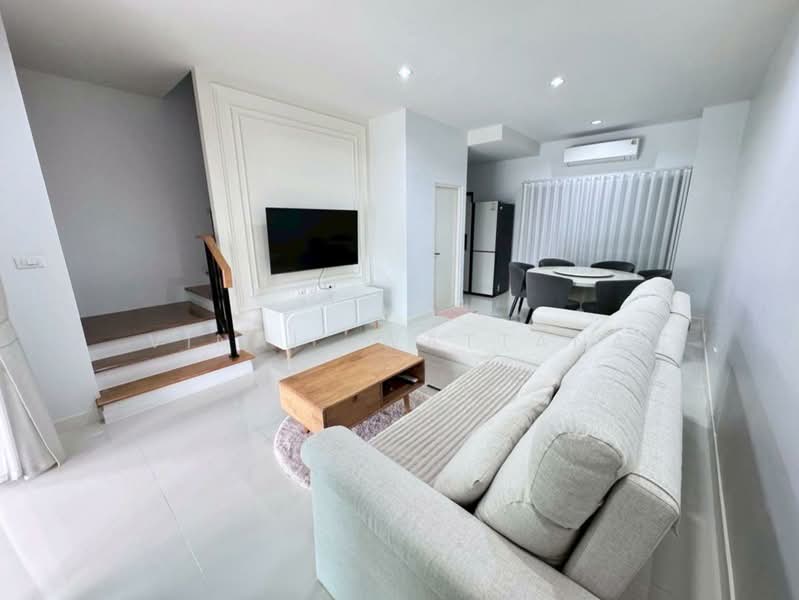 Baan Klang Muang Rama 9-Krungthep Kreetha, Bangkok, Soi Kanchanaphisek 23, Saphan Sung, Saphan Sung, Bangkok, 3 Bedrooms, 152 sqm, Townhouse For Rent, by Vinai  Wattana, 500246960 - DDproperty.com