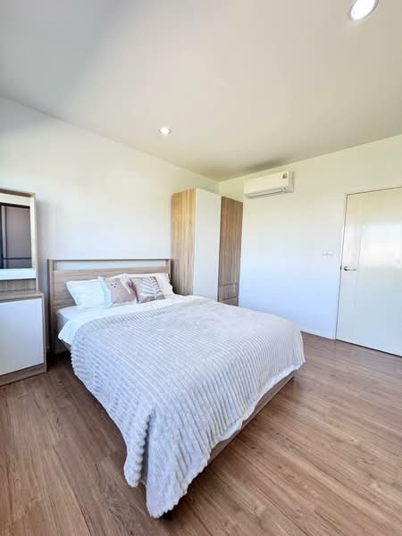 Baan Klang Muang Rama 9-Krungthep Kreetha, Bangkok, Soi Kanchanaphisek 23, Saphan Sung, Saphan Sung, Bangkok, 3 Bedrooms, 152 sqm, Townhouse For Rent, by Vinai  Wattana, 500246960 - DDproperty.com