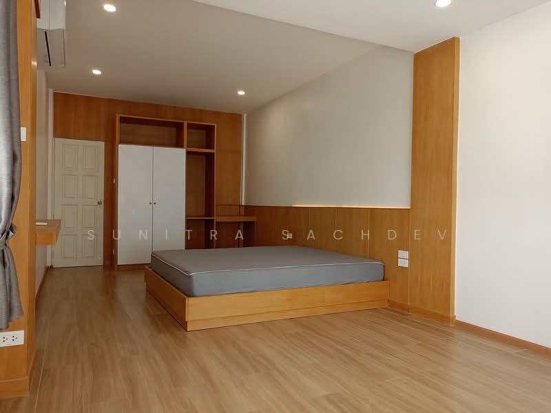 หมู่บ้านรุ่งเจริญ1 อุดมสุข51, Bangkok, Bang Chak, Phra Khanong, Bangkok, 2 Bedrooms, 110 sqm, Townhouse For Rent, by Sunitra Sachdev, 500246979 - DDproperty.com