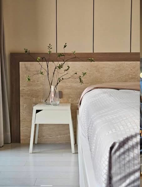 Noble Ploenchit, Bangkok, 1035 Ploenchit Road, Lumphini, Pathum Wan, Bangkok, 1 Bedroom, 45 sqm, Condo For Rent, by Thanyalak Premputtiphan, 500247008 - DDproperty.com