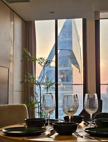 Noble Ploenchit, Bangkok, 1035 Ploenchit Road, Lumphini, Pathum Wan, Bangkok, 1 Bedroom, 45 sqm, Condo For Rent, by Thanyalak Premputtiphan, 500247008 - DDproperty.com