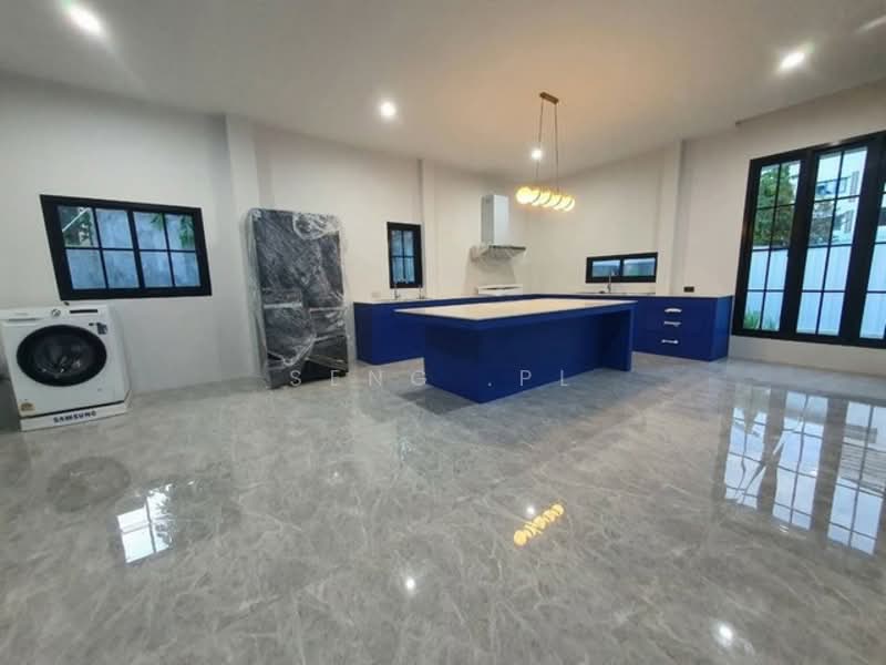 ให้เช่า ขายบ้านเดี่ยว 3 ชั้น Luxuly Pool villa ทำเลสุขุมวิท 62 ใกล้ BTS บางจาก, กรุงเทพ, บางจาก, พระโขนง, กรุงเทพ, 700 ตร.ม., บ้านเดี่ยว ให้เช่า, โดย Seng .PL, 500247034 - DDproperty.com