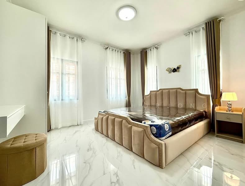 3-BR House, Chon Buri (Pattaya), Huai Yai, Bang Lamung (Pattaya), Chon Buri (Pattaya), 3 Bedrooms, 250 sqm, Single Detached House For Sale, by Supicha Chorjong, 500247035 - DDproperty.com