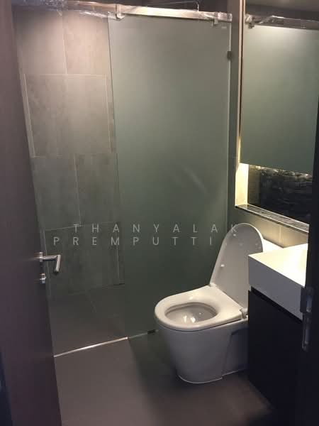The Lumpini 24, Bangkok, Sukhumvit 24 Road, Khong Tan, Khlong Toei, Bangkok, 1 Bedroom, 38 sqm, Condo For Rent, by Thanyalak Premputtiphan, 500247045 - DDproperty.com