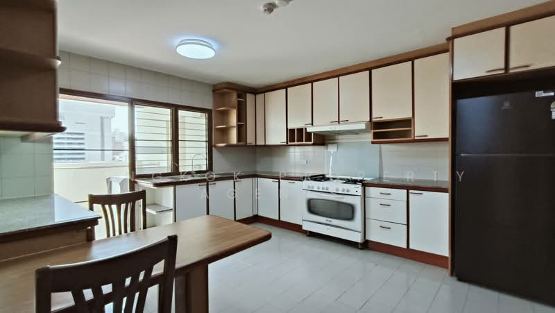 Govind Tower, Bangkok, Soi Sukhumvit 19, Khlongtoei Nua, Watthana, Bangkok, 3 Bedrooms, 360 sqm, Condo For Rent, by BANGKOK PROPERTY AGENTS, 500247047 - DDproperty.com