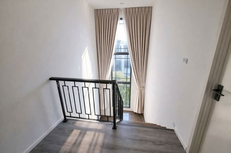 The Sonne Srinakarin-Bangna, Bangkok, Soi Chumchon Mahat Thai 3, Bangna-Trad Road, Dok Mai, Prawet, Bangkok, 4 Bedrooms, 245 sqm, Semi-Detached House (Twin House) For Sale, by Rattanaphon Yungprakhon, 500247061 - DDproperty.com