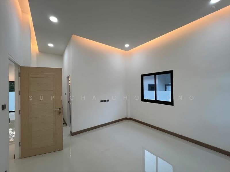 undefined, Chon Buri (Pattaya), Poong, Bang Lamung (Pattaya), Chon Buri (Pattaya), 3 Bedrooms, 251 sqm, Single Detached House For Sale, by Supicha Chorjong, 500247089 - DDproperty.com