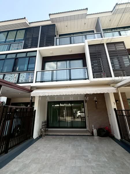 ให้เช่า - R0941 | ให้เช่าทาวน์โฮม 3 ชั้น ทำเลป่าแดด 4 ห้องนอน, 4 นาที จากเซ็นทรัลแอร์พอร์ต, เชียงใหม่