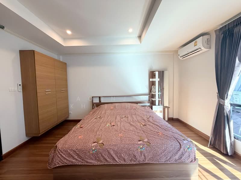 ให้เช่า - R0941 | ให้เช่าทาวน์โฮม 3 ชั้น ทำเลป่าแดด 4 ห้องนอน, 4 นาที จากเซ็นทรัลแอร์พอร์ต, เชียงใหม่