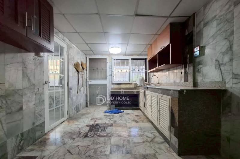 Thepprathan Don Mueang, Bangkok, Don Mueang, Don Mueang, Bangkok, 3 Bedrooms, 100 sqm, Townhouse For Sale, by ธวินันท์ มิ่งมงคล, 500247114 - DDproperty.com