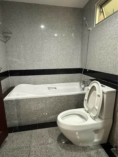 Grand Langsuan, Bangkok, Soi Lang Suan ,Ploenchit Road, Lumphini, Pathum Wan, Bangkok, 3 Bedrooms, 150 sqm, Condo For Rent, by Nisakorn Wingwat, 500247189 - DDproperty.com