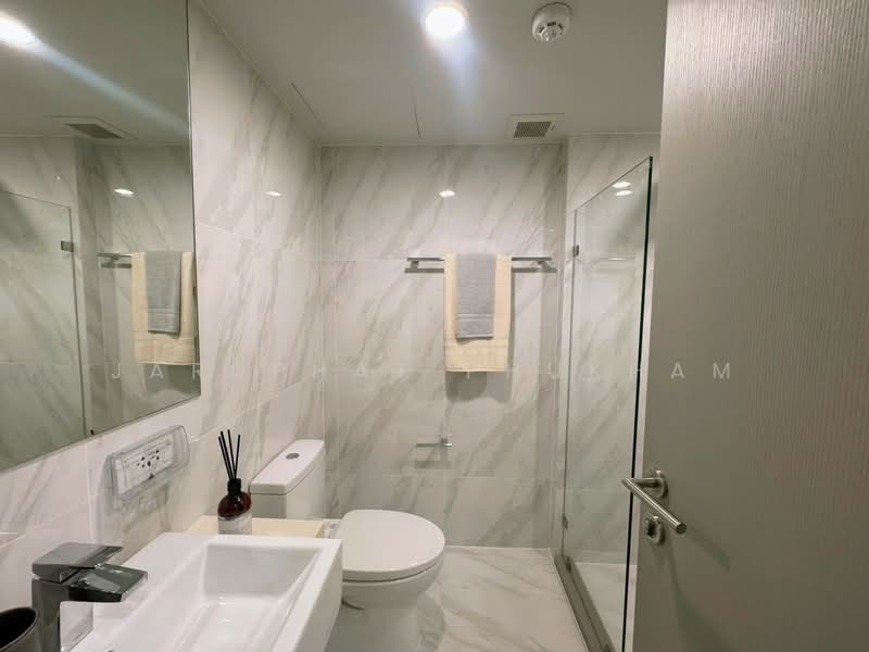 IDEO Mobi Sukhumvit 40, Bangkok, Soi Sukhumvit 40, Phra Kanong, Khlong Toei, Bangkok, 2 Bedrooms, 53 sqm, Condo For Rent, by Jaruphat Phukham, 500247229 - DDproperty.com