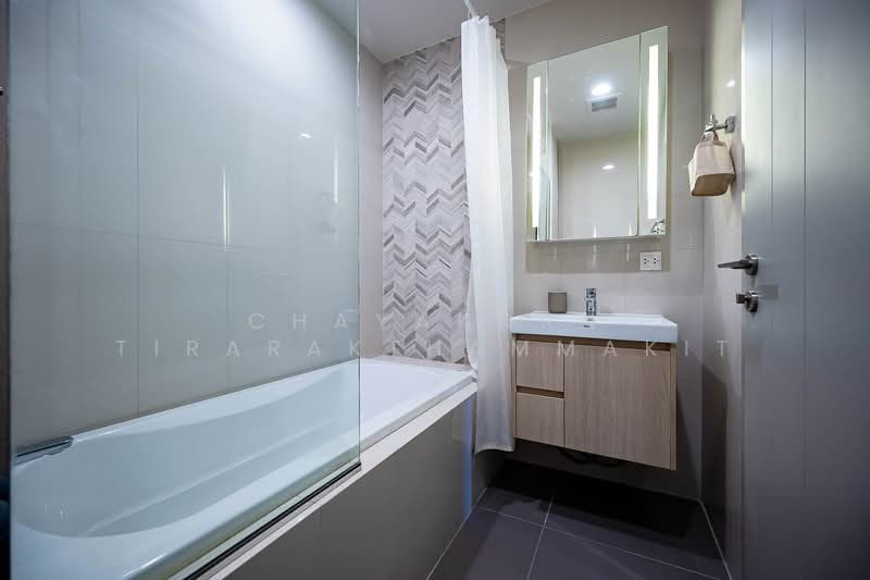 Oka Haus Sukhumvit 36, Bangkok, 3399 Rama 4 Road, Khong Tan, Khlong Toei, Bangkok, 1 Bedroom, 35 sqm, Condo For Rent, by Chayakorn Tirarakthammakit, 500247244 - DDproperty.com