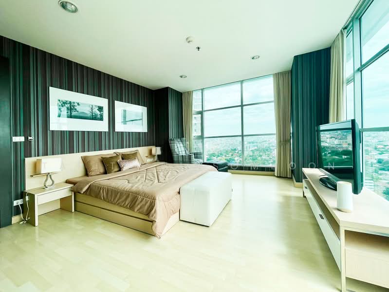 Rhythm Ratchada, Bangkok, 558 Ratchadaphisek Road, Samsen Nok, Huai Khwang, Bangkok, 2 Bedrooms, 72 sqm, Condo For Rent, by Tarit Chinsomboon, 500247256 - DDproperty.com