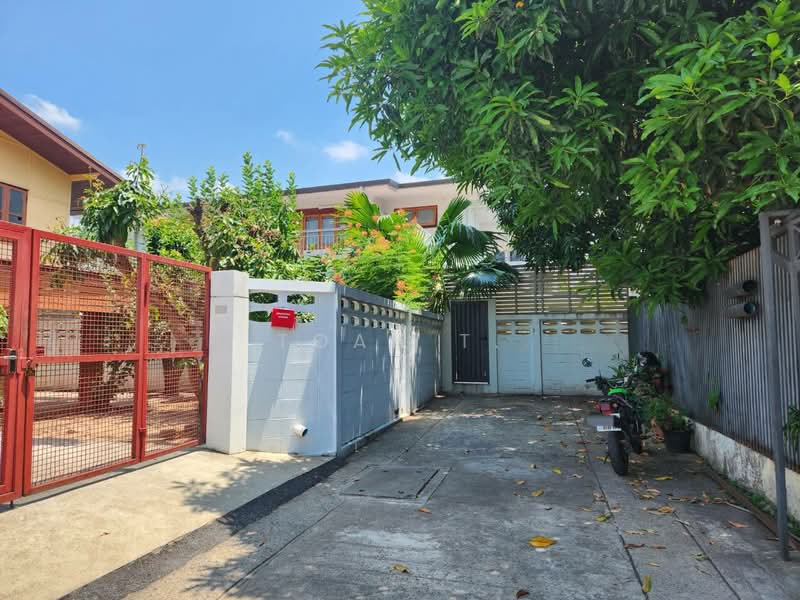 อาคารให้เช่า เอกมัย ทองหล่อ สุขุมวิท : Buildings for rent in Ekkamai, Thonglor, Sukhumvit., กรุงเทพ, คลองตันเหนือ, วัฒนา, กรุงเทพ, 200 ตร.ม., ตึกแถว-อาคารพาณิชย์ ให้เช่า, โดย TOAH T., 500247263 - DDproperty.com