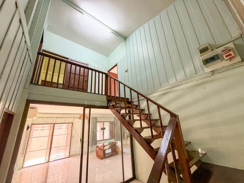 อาคารให้เช่า เอกมัย ทองหล่อ สุขุมวิท : Buildings for rent in Ekkamai, Thonglor, Sukhumvit., Bangkok, Khlong Tan Nua, Watthana, Bangkok, , 200 sqm, Shophouse For Rent, by TOAH T., 500247263 - DDproperty.com