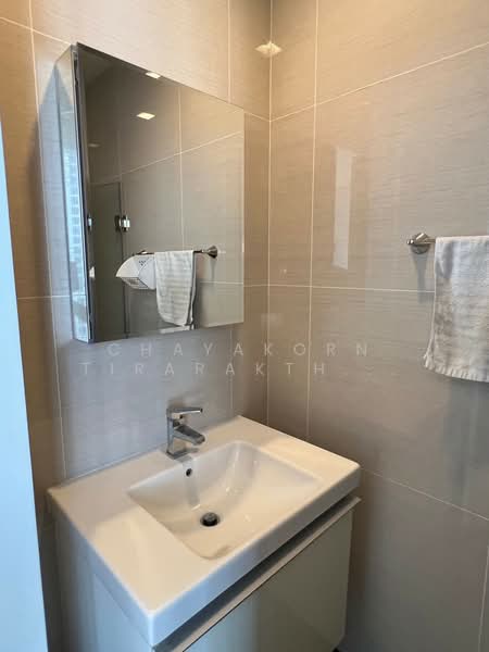 Park Origin Phrom Phong (Park 24), Bangkok, 68 Soi Sukhumvit 24, Khong Tan, Khlong Toei, Bangkok, Studio, 28 sqm, Condo For Rent, by Chayakorn Tirarakthammakit, 500247280 - DDproperty.com