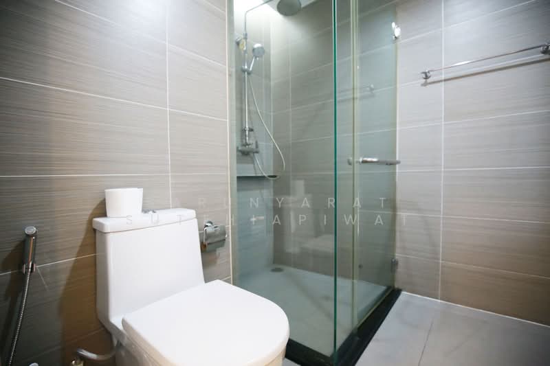 Siri At Sukhumvit, Bangkok, 902 Sukhumvit Road, Phra Kanong, Khlong Toei, Bangkok, 2 Bedrooms, 68 sqm, Condo For Rent, by Sarunyarat Sutthiapiwat, 500247309 - DDproperty.com