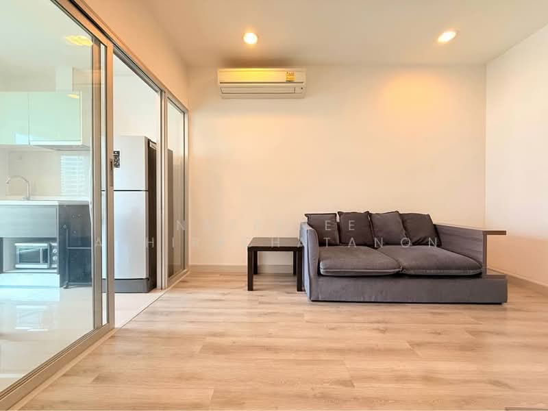 Centric Sathorn-St Louis, Bangkok, Sathorn Nua Road, Yan Nawa, Sathon, Bangkok, 1 Bedroom, 35 sqm, Condo For Rent, by Natrinee Aphirachatanon, 500247338 - DDproperty.com