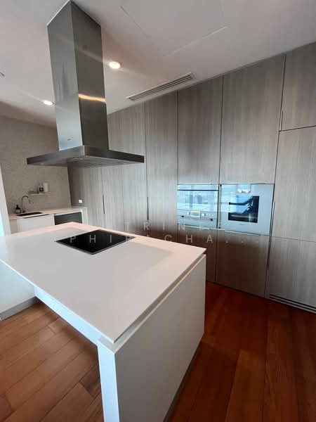 185 Rajadamri, Bangkok, 185 Rajadamri Road, Lumphini, Pathum Wan, Bangkok, 3 Bedrooms, 162 sqm, Condo For Rent, by Natrinee Aphirachatanon, 500247371 - DDproperty.com