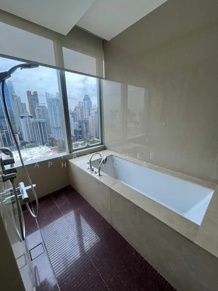 185 Rajadamri, Bangkok, 185 Rajadamri Road, Lumphini, Pathum Wan, Bangkok, 3 Bedrooms, 162 sqm, Condo For Rent, by Natrinee Aphirachatanon, 500247371 - DDproperty.com