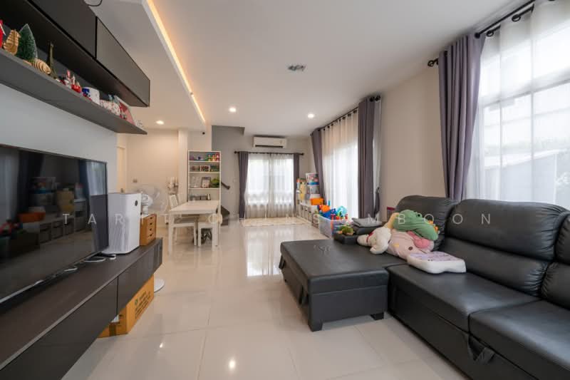 Mantana Onnut-Wongwaen 5, Bangkok, Kanchanaphisek Road, Dok Mai, Prawet, Bangkok, 3 Bedrooms, 216 sqm, Single Detached House For Sale, by Tarit Chinsomboon, 500247380 - DDproperty.com