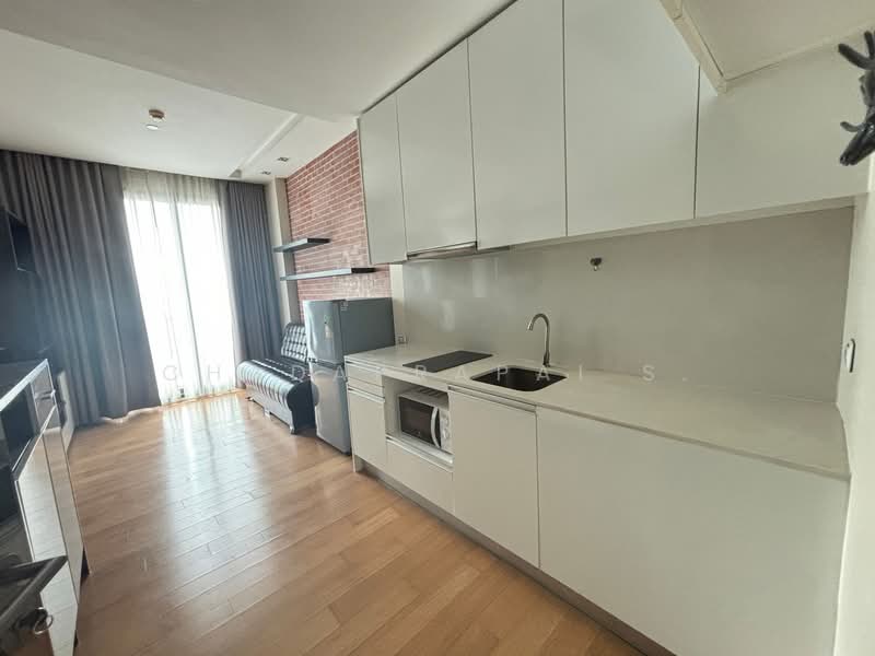 Equinox Phahol Vibha, Bangkok, 345 Paholyothin Road, Jom Phon, Chatuchak, Bangkok, 1 Bedroom, 40 sqm, Condo For Rent, by Chadaprapai S., 500247391 - DDproperty.com