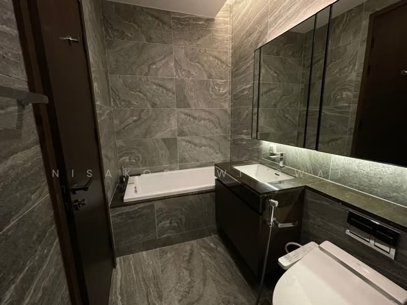 The Esse Sukhumvit 36, Bangkok, Soi Sukhumvit 36, Sukhumvit Road, Phra Kanong, Khlong Toei, Bangkok, 1 Bedroom, 43 sqm, Condo For Sale, by Nisakorn Wingwat, 500247395 - DDproperty.com