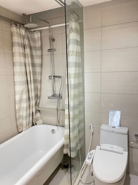 Siri At Sukhumvit, Bangkok, 902 Sukhumvit Road, Phra Kanong, Khlong Toei, Bangkok, 1 Bedroom, 52 sqm, Condo For Rent, by Tarit Chinsomboon, 500247401 - DDproperty.com