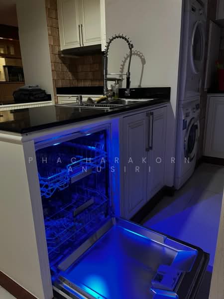 My Resort @ River, Bangkok, 42 Soi Charansanitwong 72, Charansanitwong Road, Bang Phlat, Bang Phlat, Bangkok, 4 Bedrooms, 324 sqm, Condo For Rent, by Phacharakorn Anusiri, 500247415 - DDproperty.com